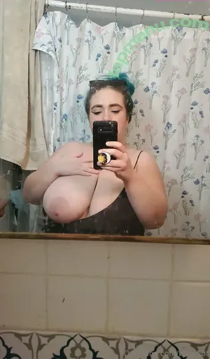 bluewut / bluethulu nude photo #0089