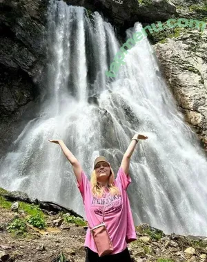 blumshy / blum.shy nude photo #0039