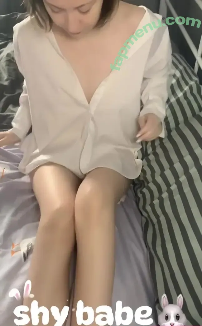 blumshy nude photo #0004 (blum.shy)