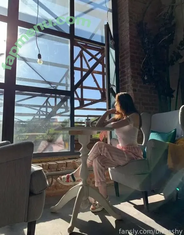 blumshy nude photo #0040 (blum.shy)