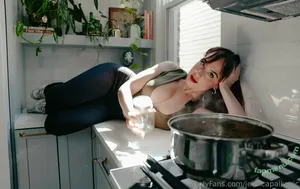 bluntbarbie / _prettypothead_ / itsleostar nude photo #0211
