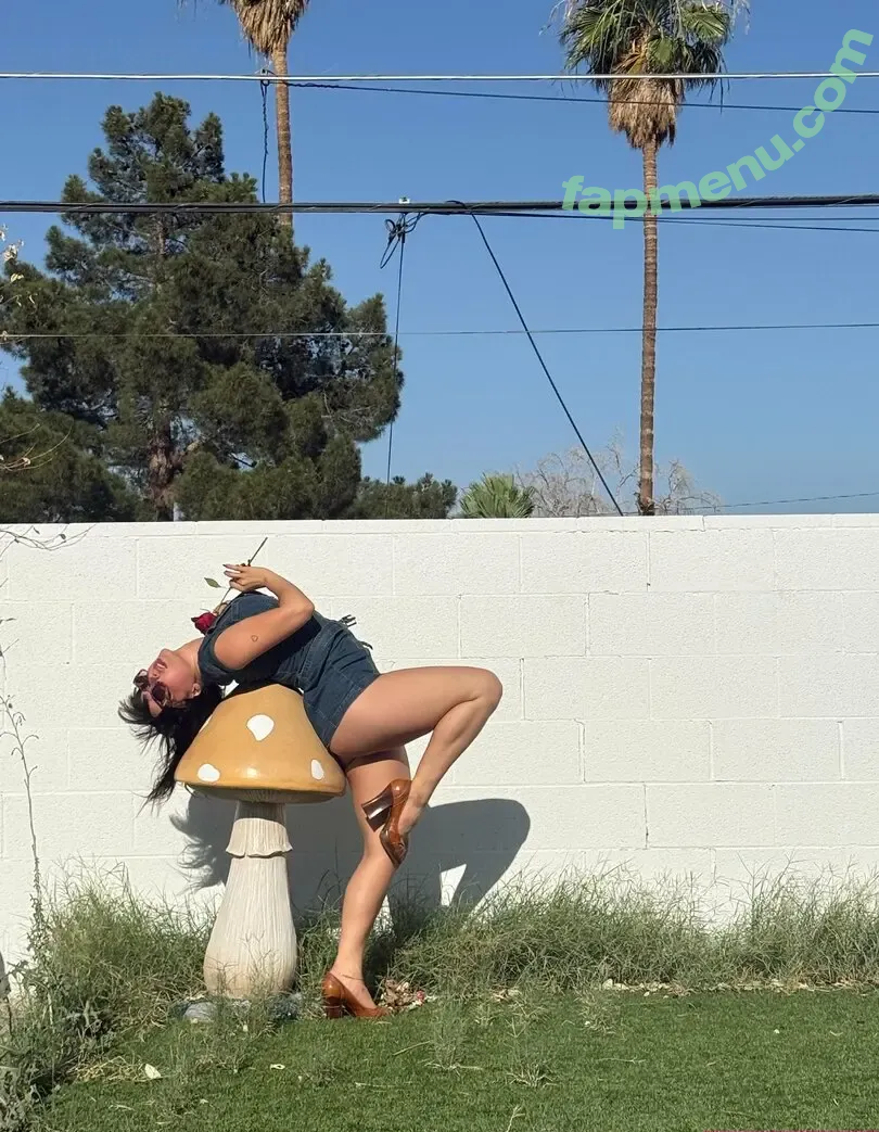 bluntbarbie nude photo #0246 (_prettypothead_ / itsleostar)