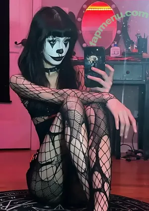 Bluntghoul nude photo #0003