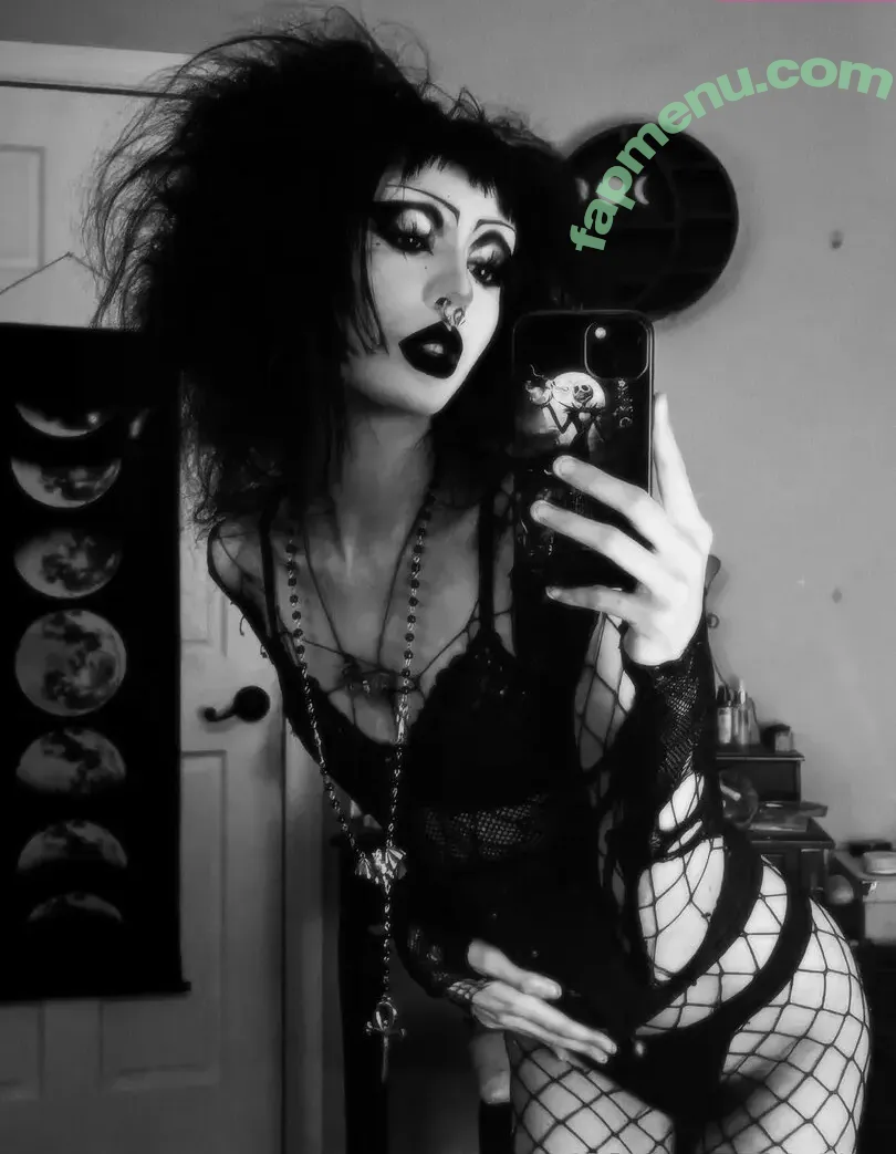 Bluntghoul nude photo #0008 (Bluntghoul)