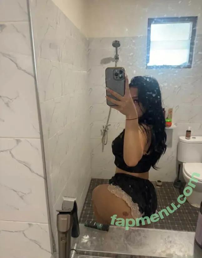bluntviews_ nude photo #0001 (bluntviews_)
