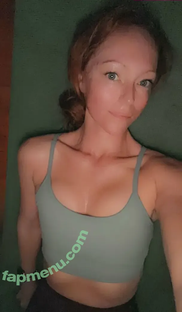 Blushing Dakota nude photo #0007 (blushingdakota)