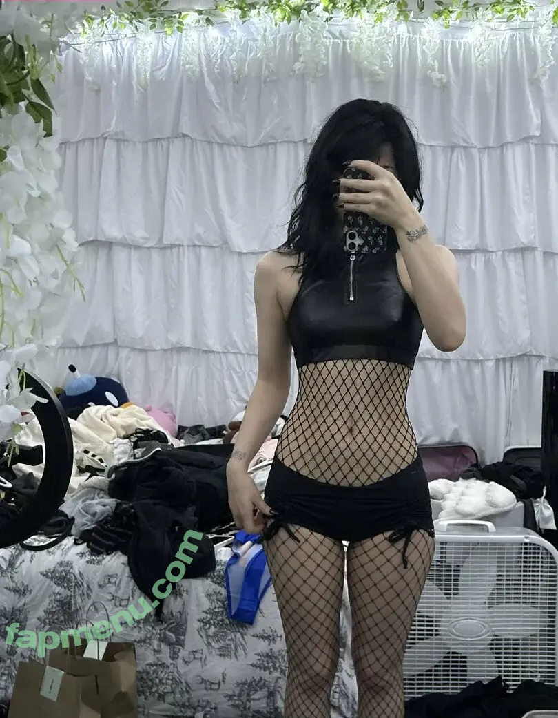 blushymallow nude photo #0287 (blushy.mallow / pastelblushy)