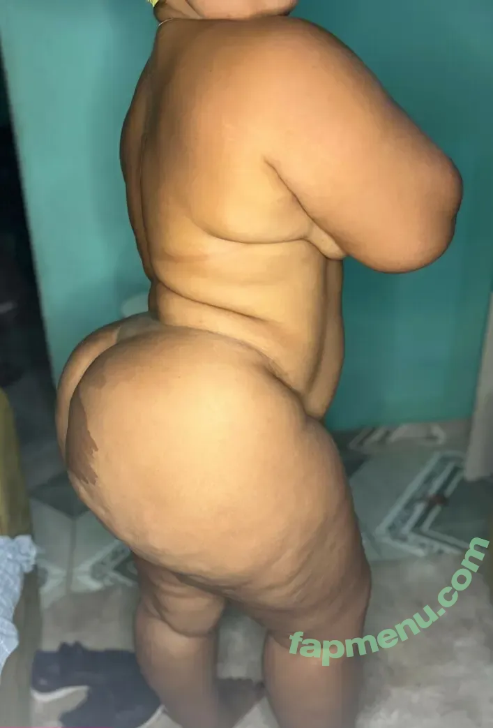 Bm_Lyli nude photo #0008 (Bm_Lyli)