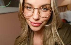 bobbielavendertv / xbobbiesworld nude photo #0042