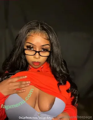 bodakmamifreepage / asmrnbooty nude photo #0023