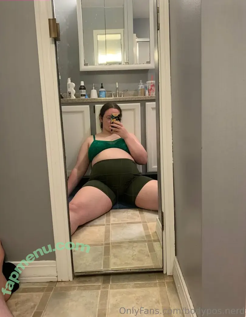bodypos.nerd nude photo #0017 (bodypos.nerd)