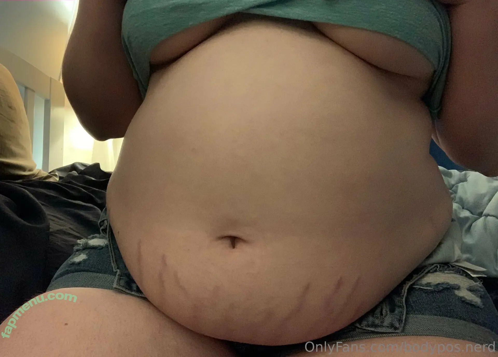 bodypos.nerd nude photo #0034 (bodypos.nerd)