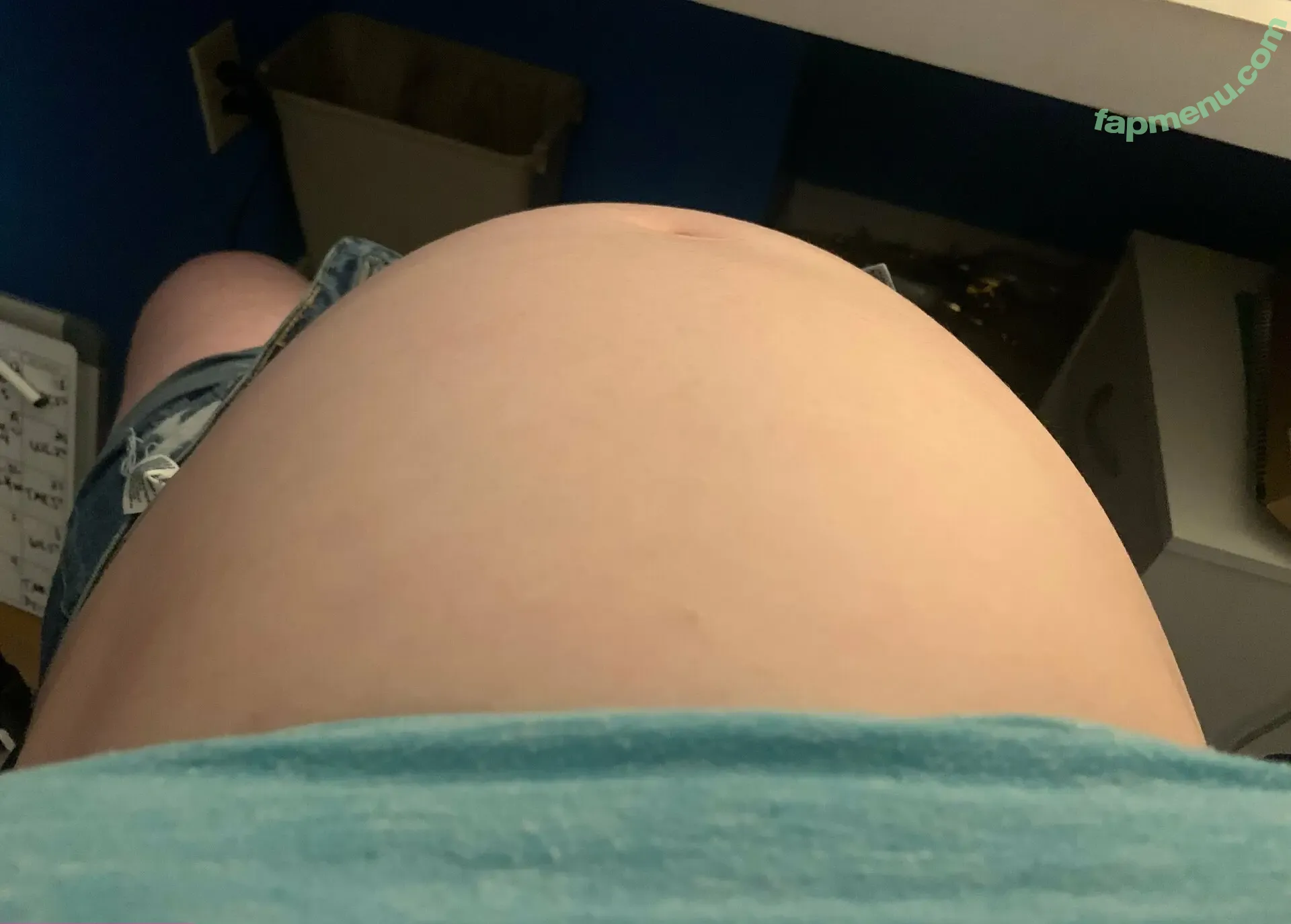 bodypos.nerd nude photo #0052 (bodypos.nerd)