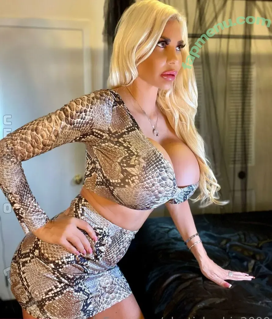 Bombshell Skyler Nicole nude photo #0111 (plasticbarbie2000 / plastictrophybimbo)