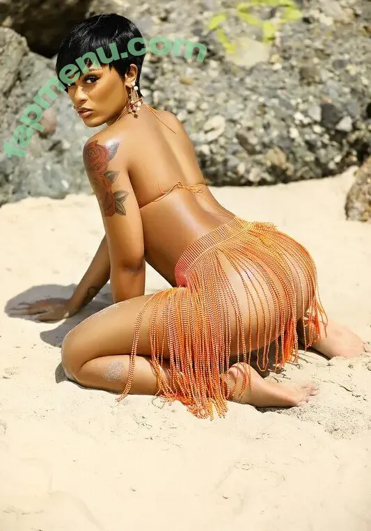 Bombshell nude photo #0089 (Melodic_Network_8958 / bombshell.xx / bombshell228 / hellobombshell)