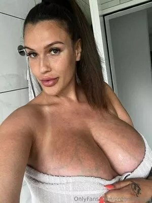 bonnie.stark nude photo #0953