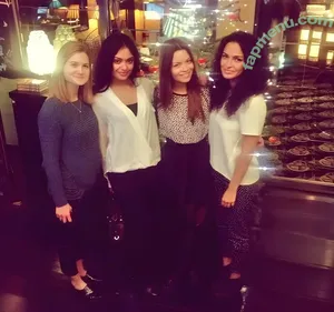 Bonnie Wright / thisisbwright nude photo #0243