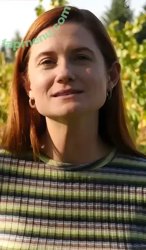 Bonnie Wright / thisisbwright nude photo #0246