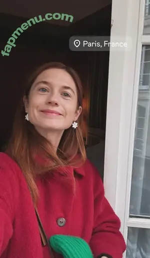 Bonnie Wright / thisisbwright nude photo #0267