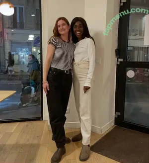 Bonnie Wright / thisisbwright nude photo #0272