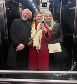 Bonnie Wright / thisisbwright nude photo #0273