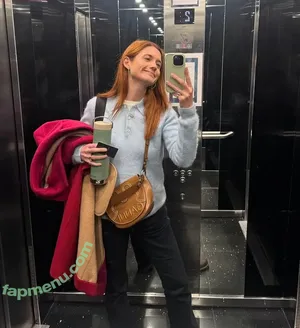 Bonnie Wright / thisisbwright nude photo #0274