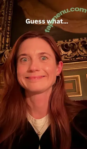 Bonnie Wright / thisisbwright nude photo #0276