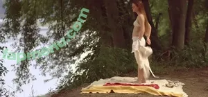 Bonnie Wright / thisisbwright nude photo #0279