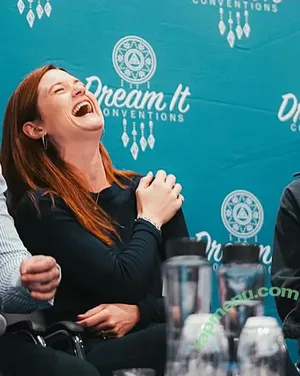 Bonnie Wright / thisisbwright nude photo #0281