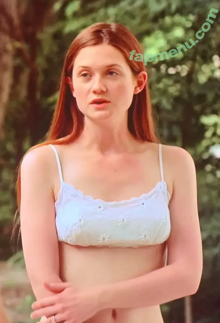 Bonnie Wright nude photo #0089 (thisisbwright)