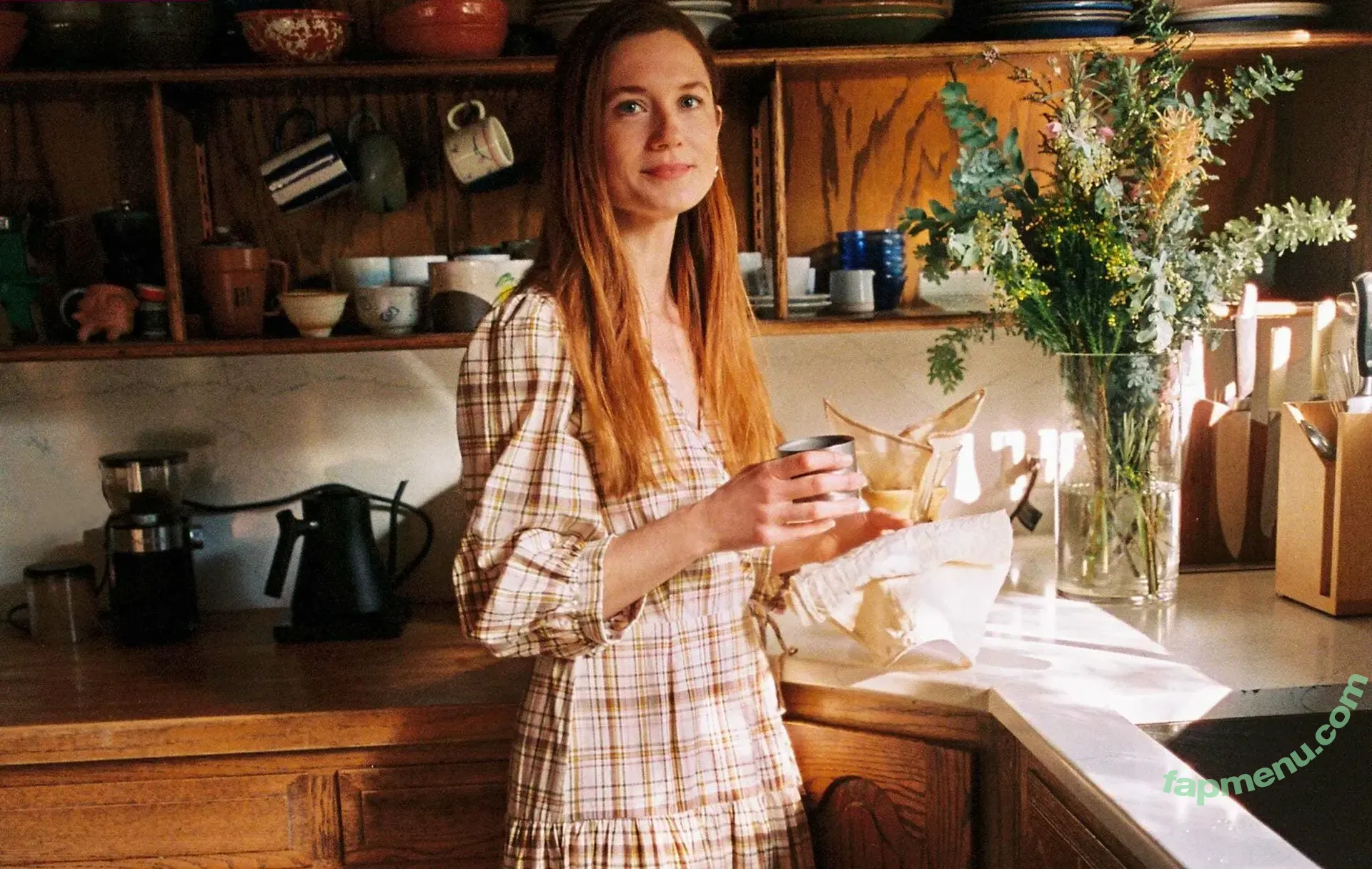 Bonnie Wright nude photo #0149 (thisisbwright)