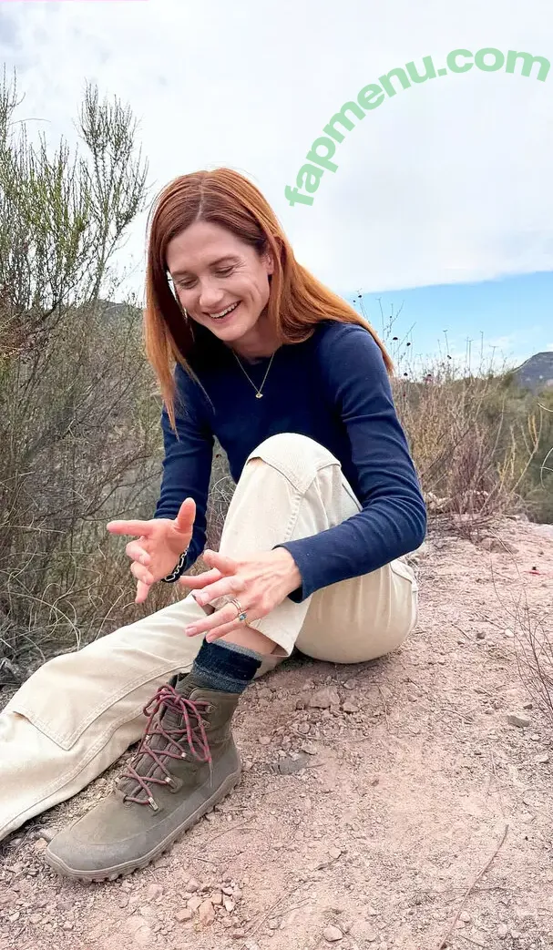 Bonnie Wright nude photo #0241 (thisisbwright)
