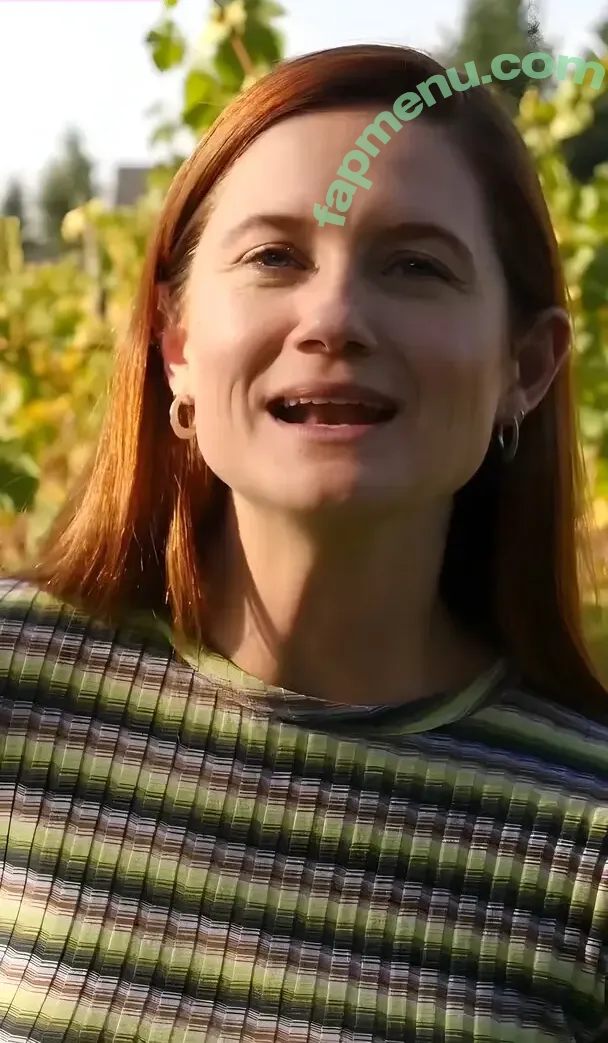 Bonnie Wright nude photo #0248 (thisisbwright)