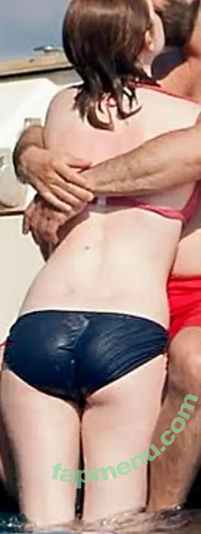 Bonnie Wright nude photo #0255 (thisisbwright)