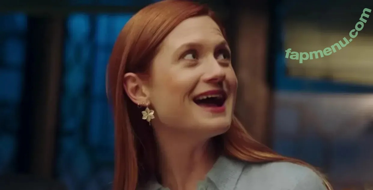 Bonnie Wright nude photo #0260 (thisisbwright)