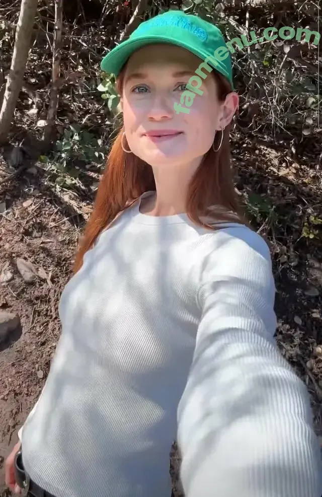 Bonnie Wright nude photo #0283 (thisisbwright)