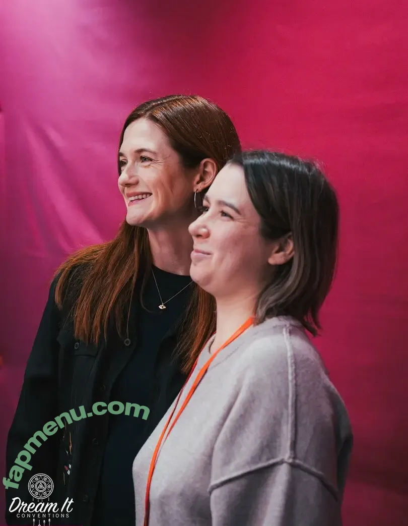 Bonnie Wright nude photo #0286 (thisisbwright)