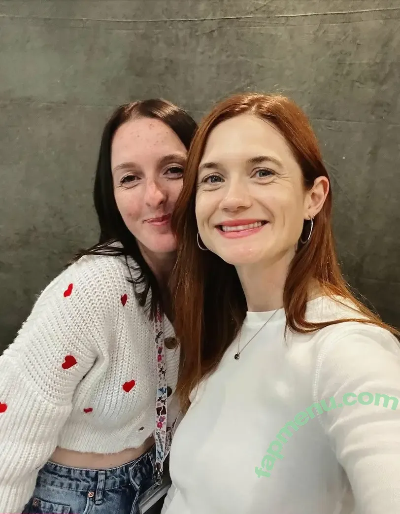 Bonnie Wright nude photo #0290 (thisisbwright)