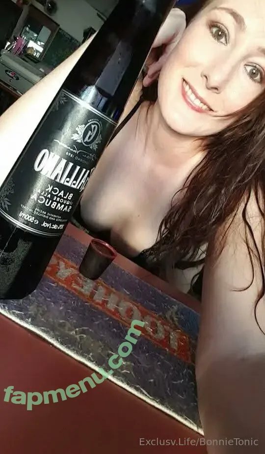 bonnietonic nude photo #0002 (bonnietonic)