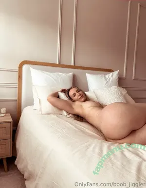 nude photo #0004