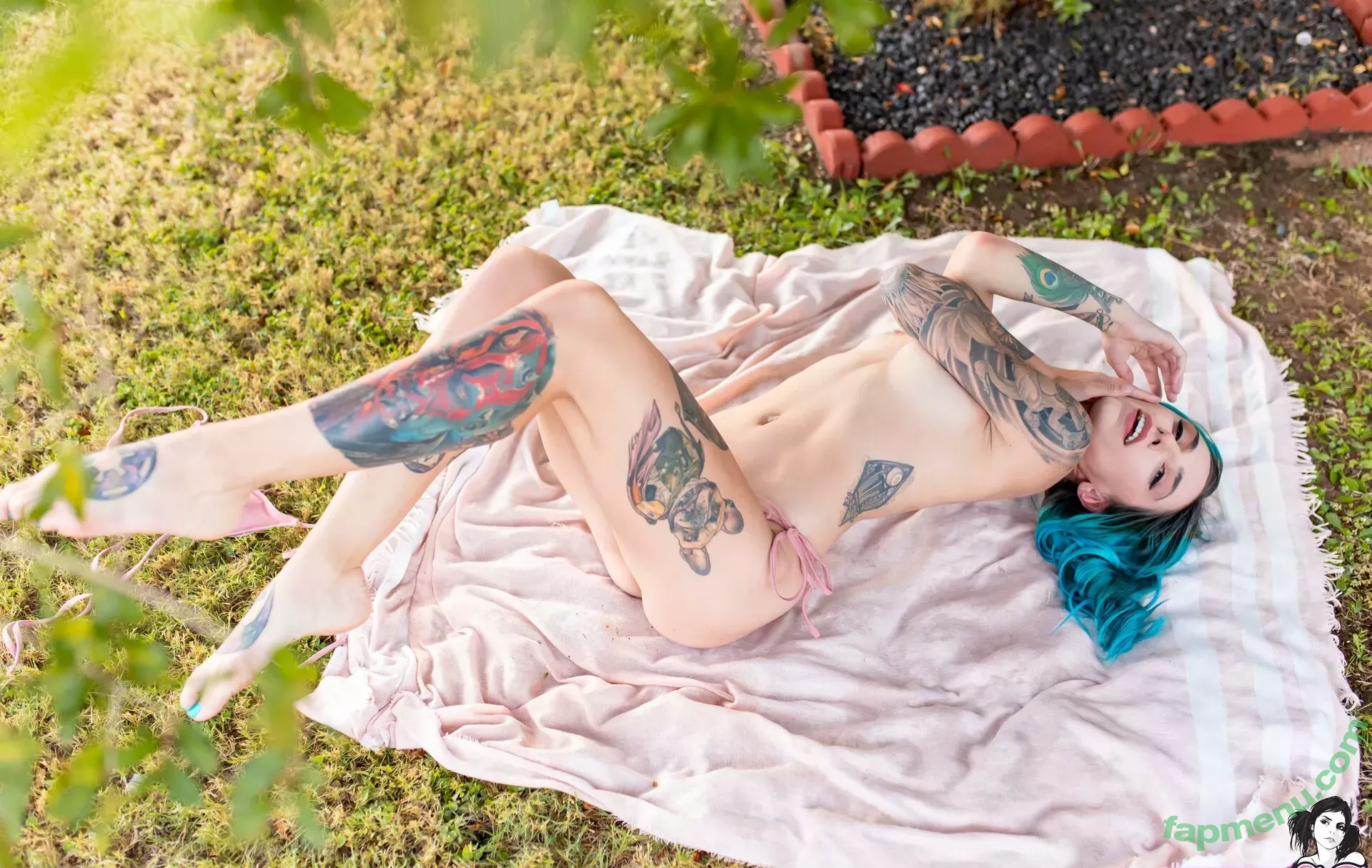 Boobasg nude photo #0044 (Boobasuicide / bananaland)