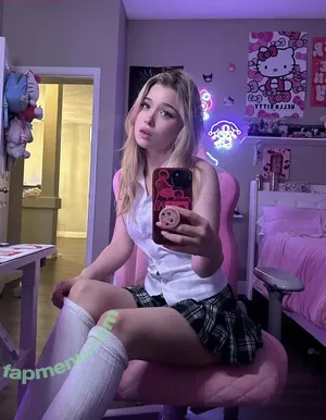 booleahhh / lilblondieboo nude photo #0025