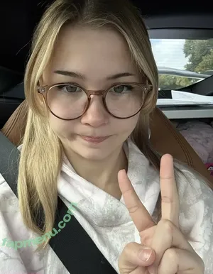 booleahhh / lilblondieboo nude photo #0117