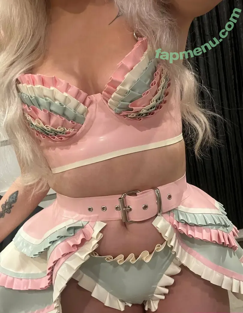 boomitsnymph nude photo #0031 (boomitsmaia / buttercupbrunette_)