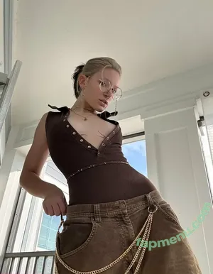 booogierae / boogiewomanrae nude photo #0035