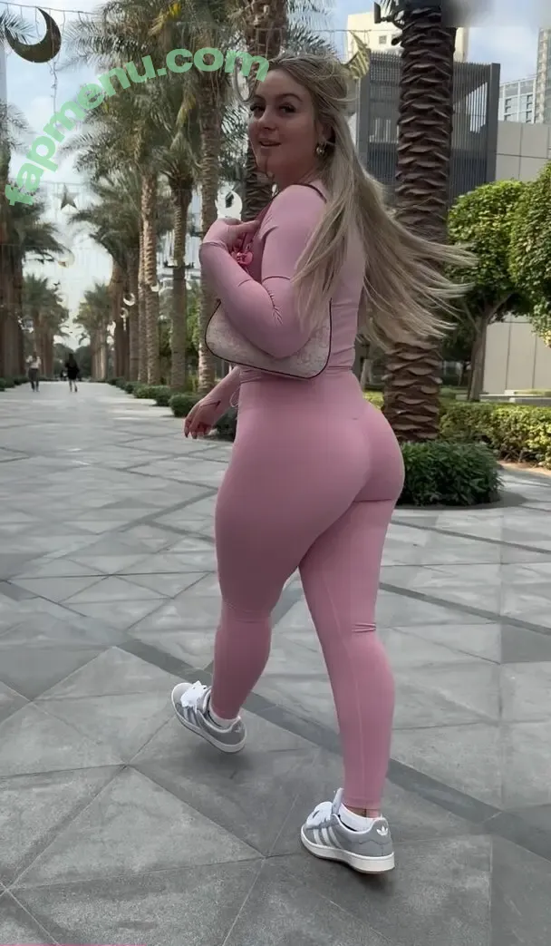 Bootyluna nude photo #0035 (Bootyluna)