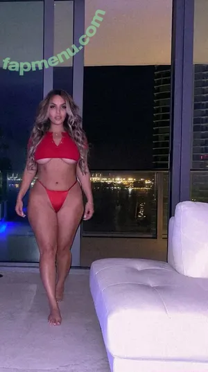 bootyqueenbae / araqueenbae nude photo #0003
