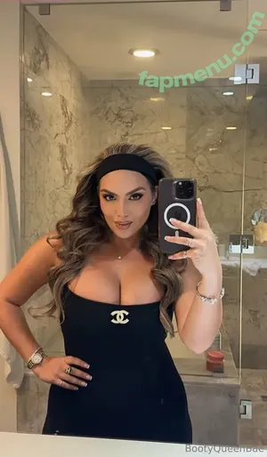 bootyqueenbae / araqueenbae nude photo #0049