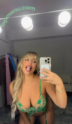 bootyqueenbae / araqueenbae nude photo #0073