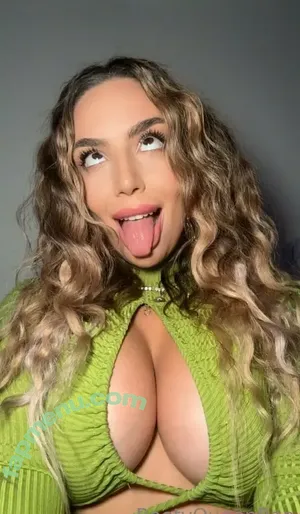 bootyqueenbae / araqueenbae nude photo #0156
